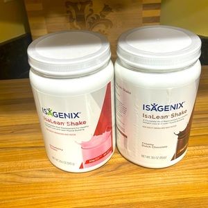 strawberry and chocolate isagenix protein shake